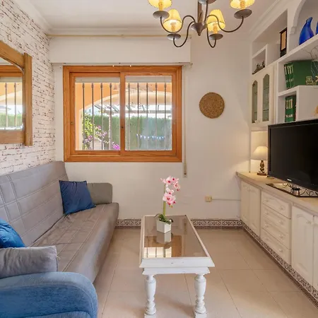 Retiro Levante Apartment