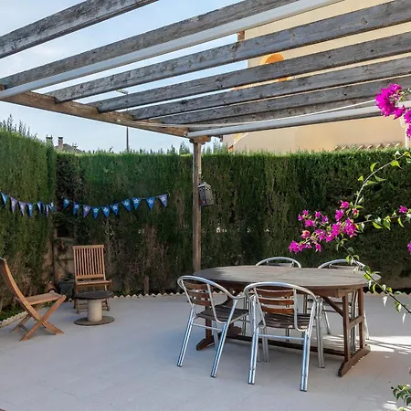 Retiro Levante Apartment *